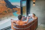 Queenstown Onsen Couple In Tub Courtesy Onsen