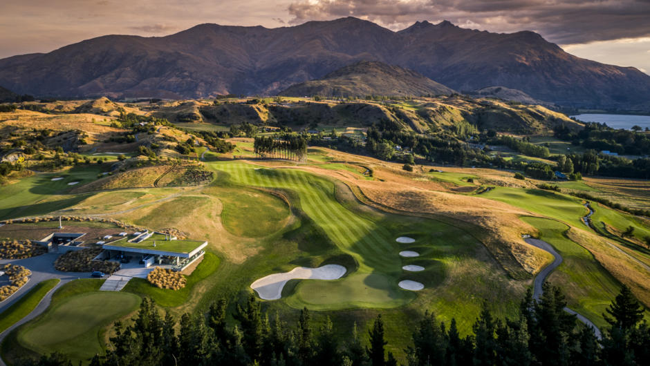 The Hills Golf Club near Arrowtown. Image courtesy Tourism New Zealand