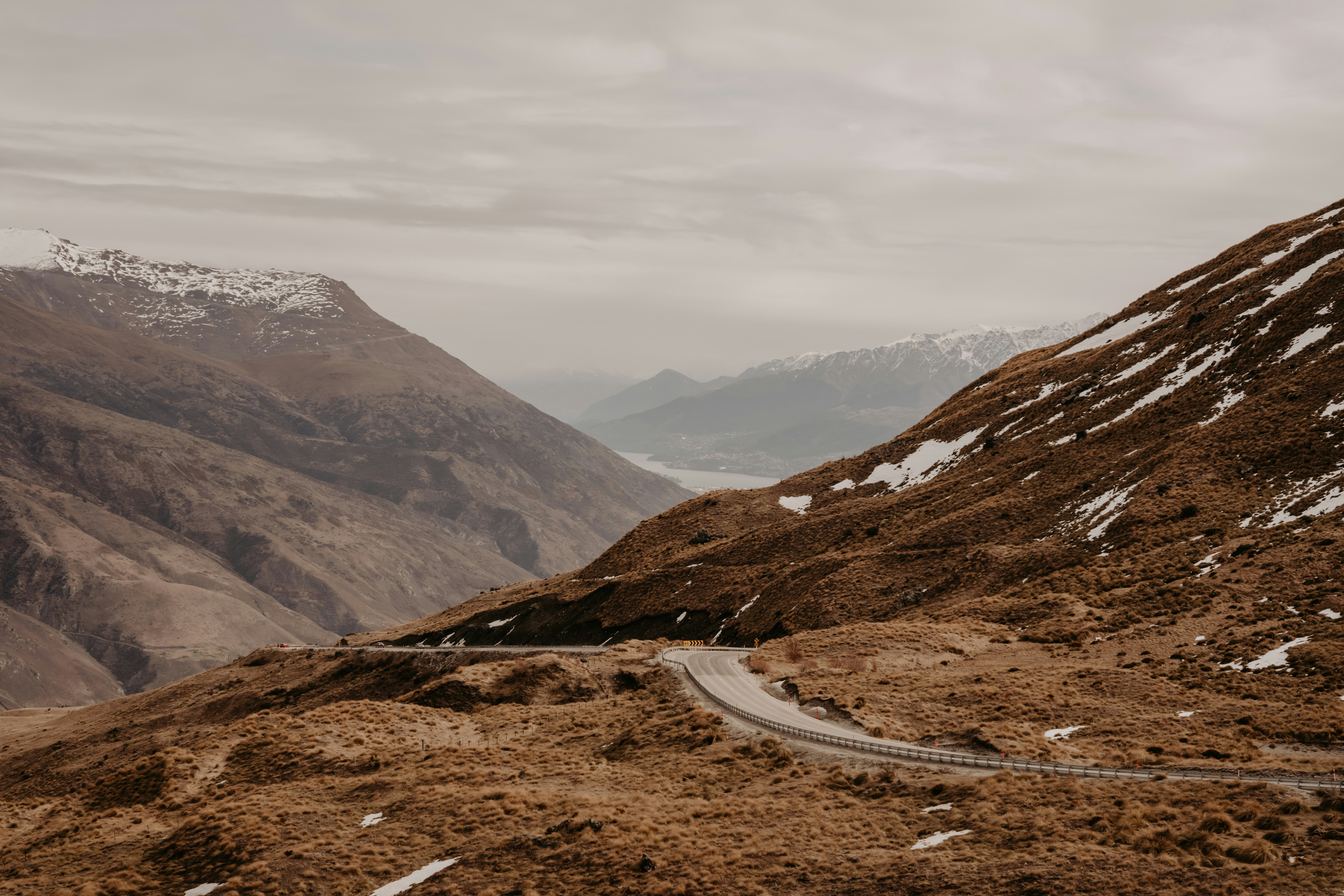 Winter on the Crown Range Road between Queenstown and Wanaka. Image thanks to Mae Black