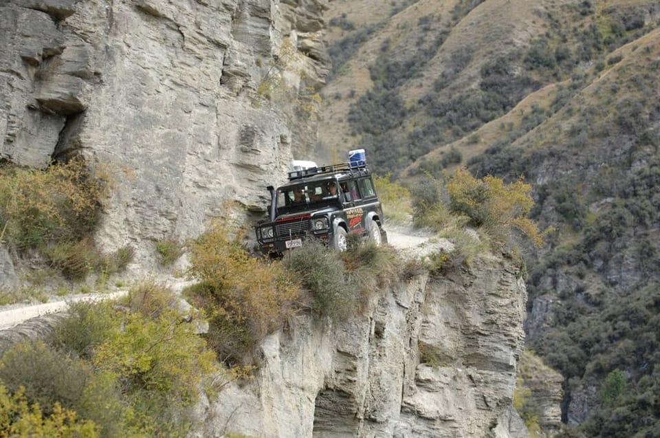 Queenstown Skippers Canyon 4 Wheel Drive Tour image courtesy Get Your Guide