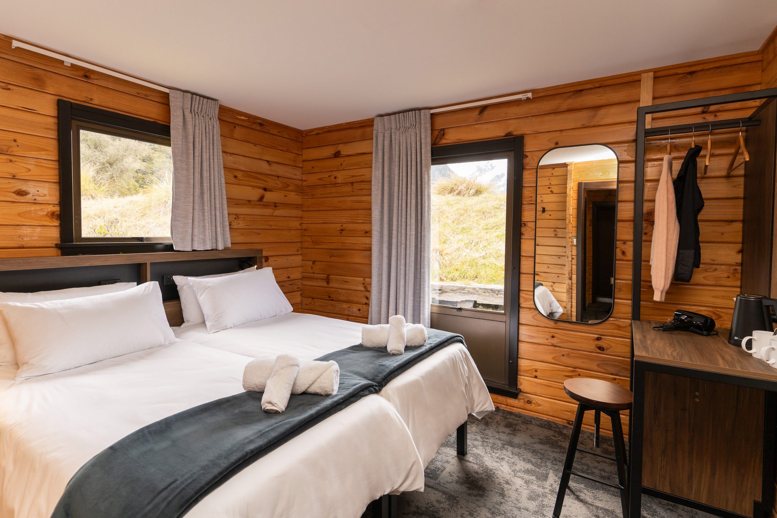 Haka House Aoraki Mount Cook Twin Room