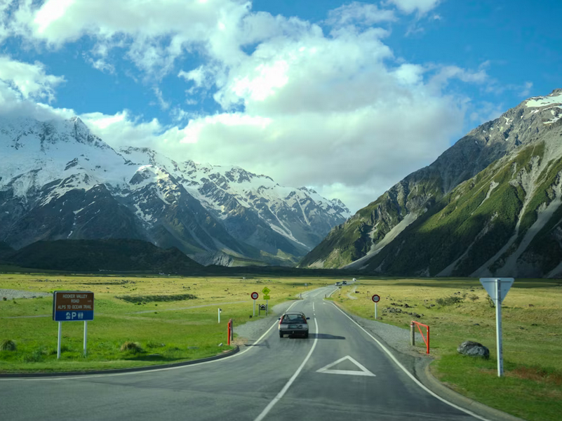 Hire your perfect car for your New Zealand adventure