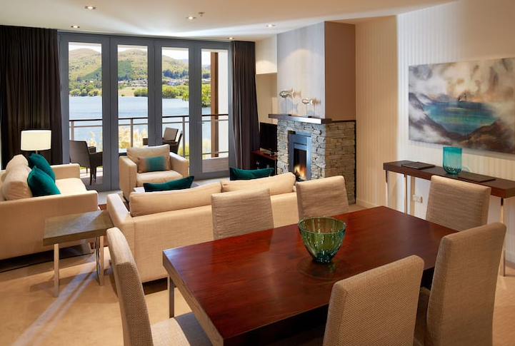 Queenstown Hilton Deluxe 2 Bedroom Lakeview Residence