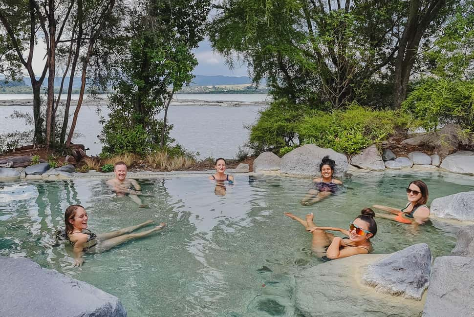 Rotorua Lake Deluxe Hot Pools And Spa Experience Image GYG