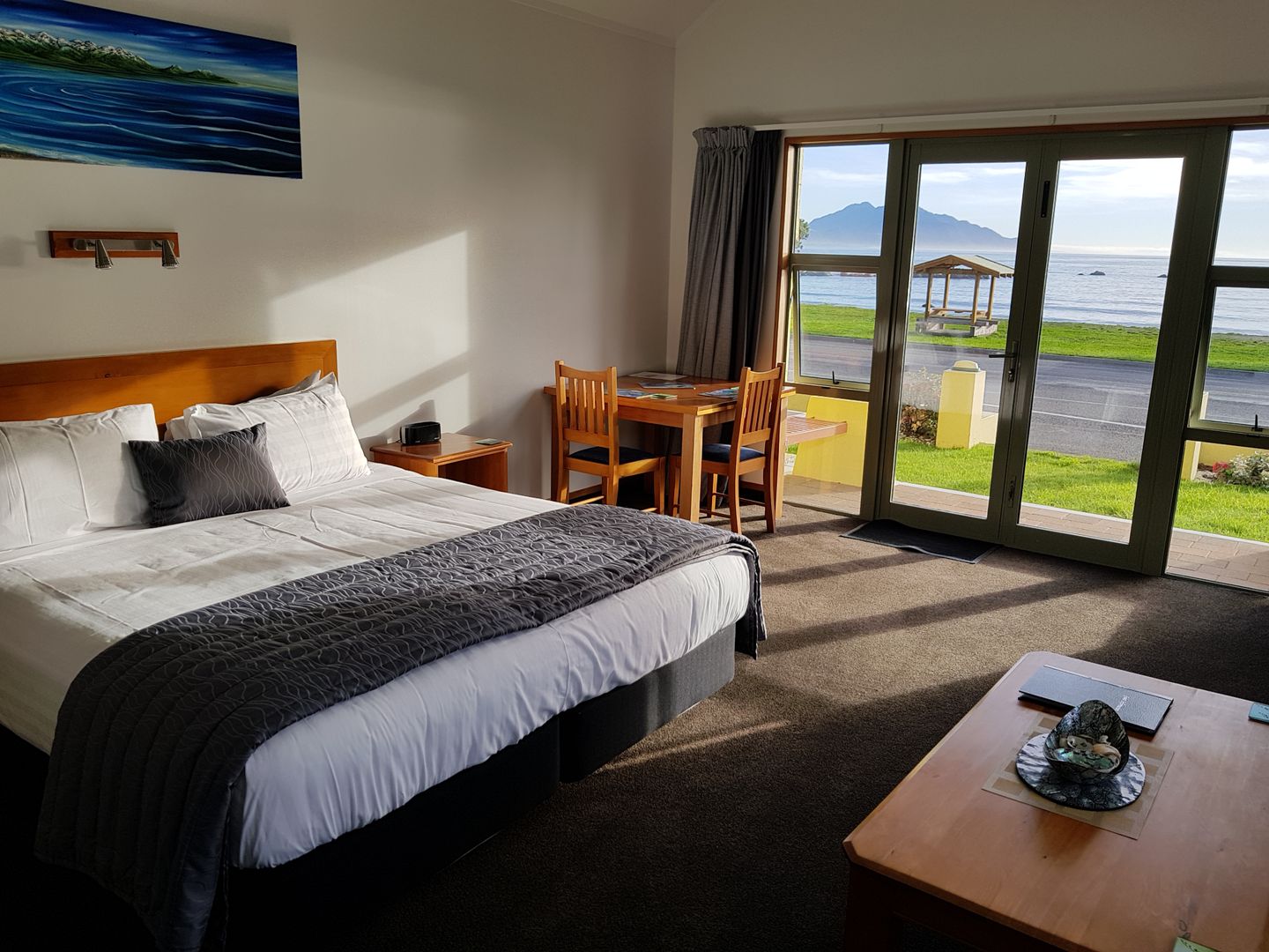 Anchor Inn Executive Seaview room