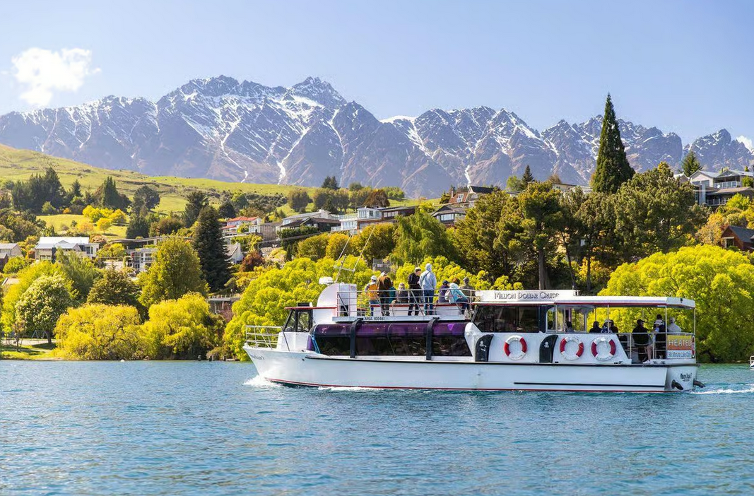 Taking in the views on the Lake Wakatipu Scenic Cruise Taking in the views on the Lake Wakatipu Scenic Cruise