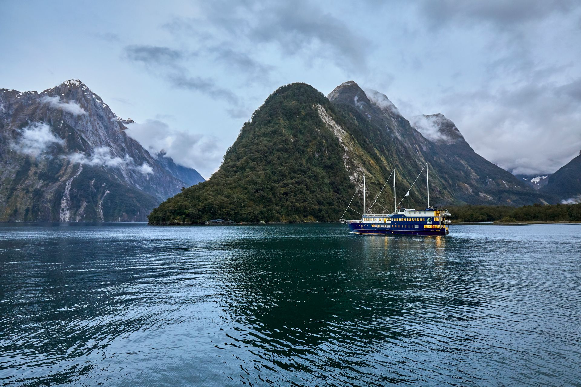 Milford Sound And Milford Mariner Courtesy Tourism New Zealand And Matt Crawford