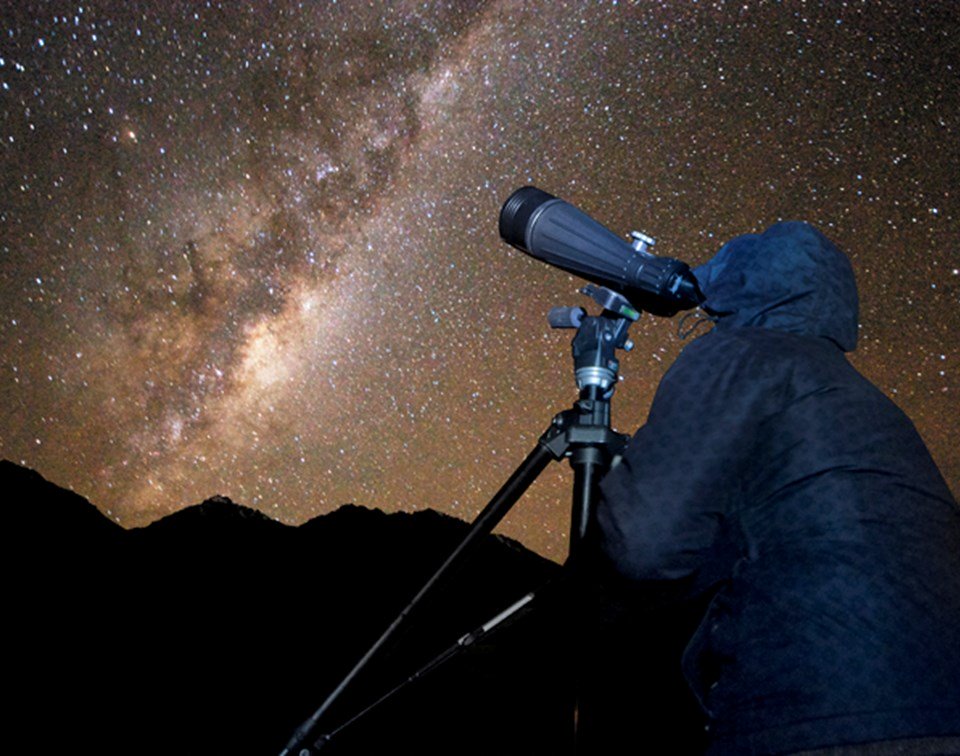 Watching the Cosmos on a stargazing tour at Mt Cook. Image courtesy the Hermitage.
