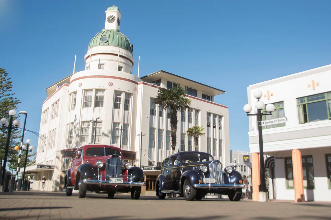 Vintage cars in Napier - image courtesy Art Deco Trust