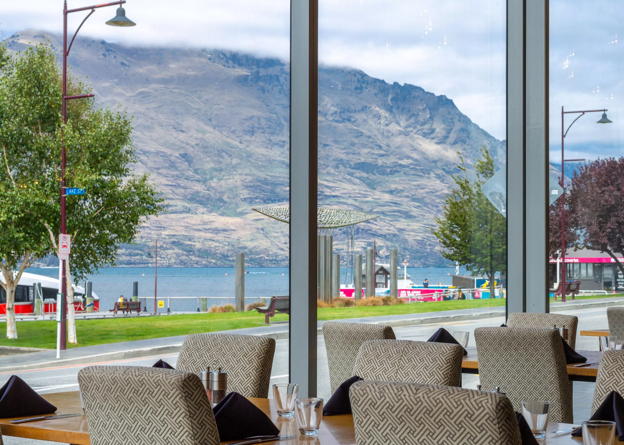 Queenstown Crowne Plaza Restaurant Queenstown Crowne Plaza Restaurant