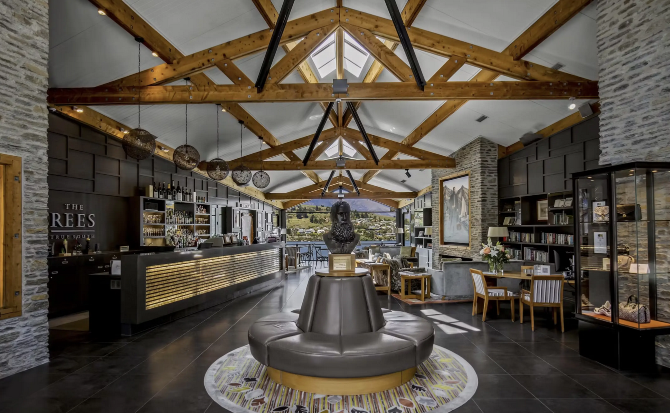 Queenstown The Rees Bar