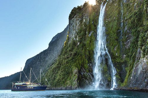 Spectacular scenery on the nature cruise from Te Anau - click for more information